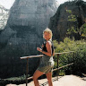 Meet your Posher, Alyson